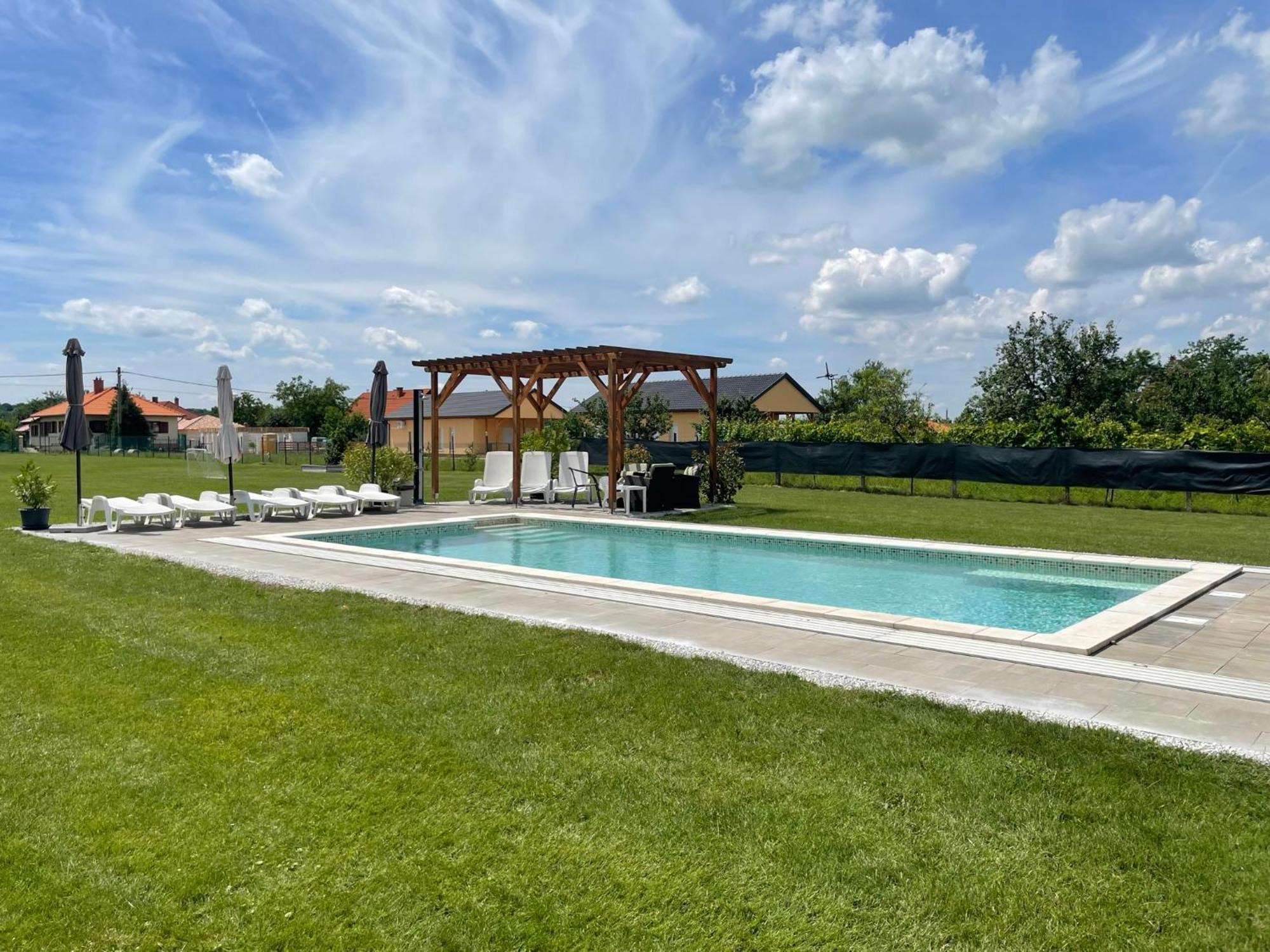 Margaret Apartment Balatonkeresztúr Exteriér fotografie
