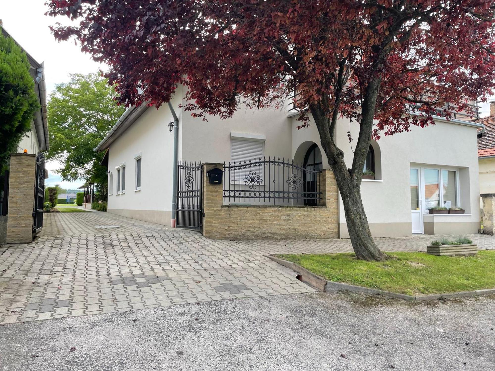 Margaret Apartment Balatonkeresztúr Exteriér fotografie